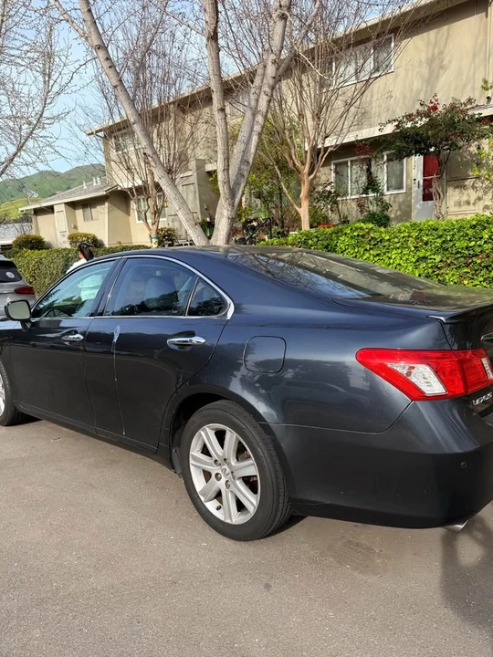 2007 Lexus ES 5th Gen - Image 2 of 6