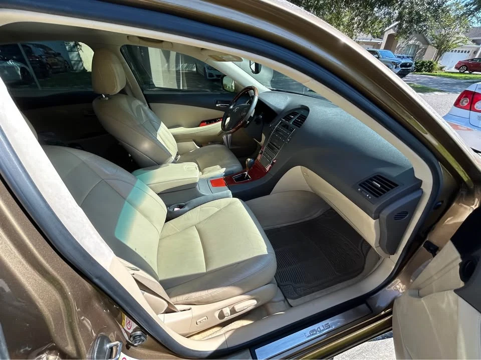 2007 Lexus ES 5th Gen - Image 7 of 10