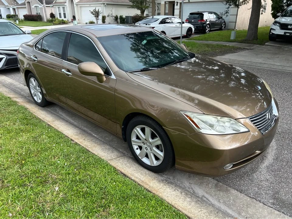2007 Lexus ES 5th Gen - Image 5 of 10