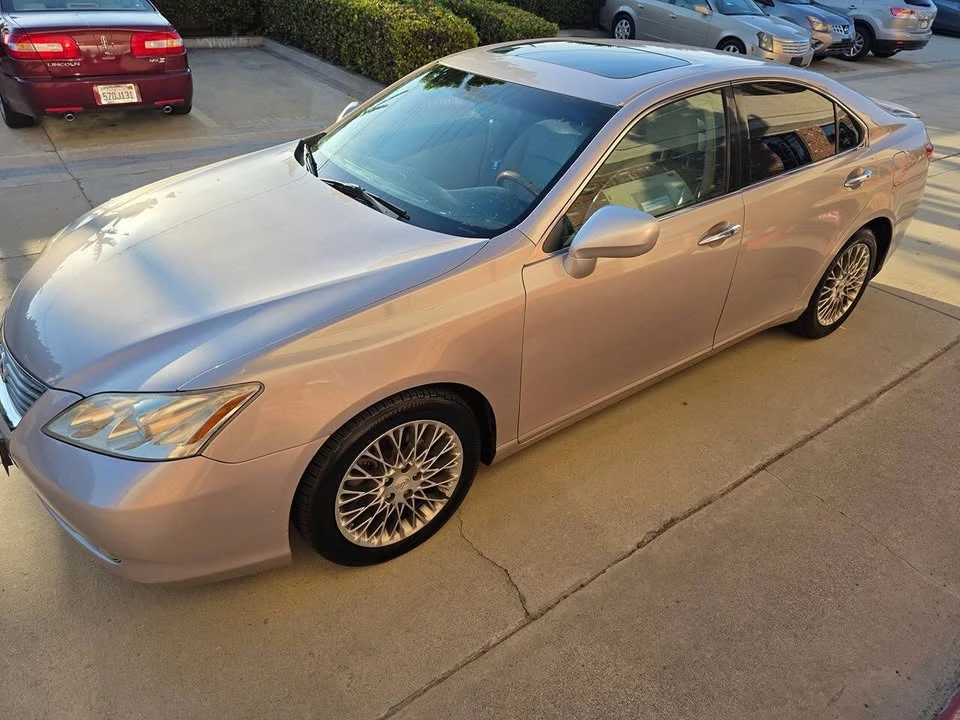 2007 Lexus ES 5th Gen - Image 8 of 20