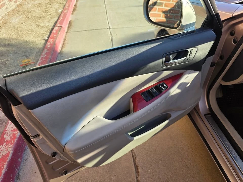 2007 Lexus ES 5th Gen - Image 9 of 20