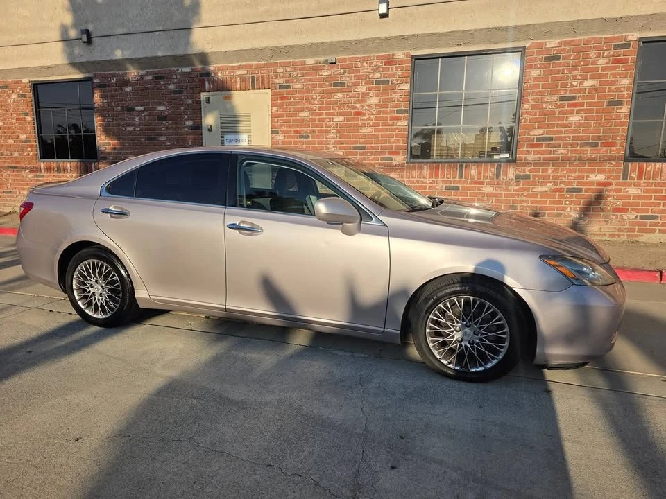 2007 Lexus ES 5th Gen - Image 7 of 20