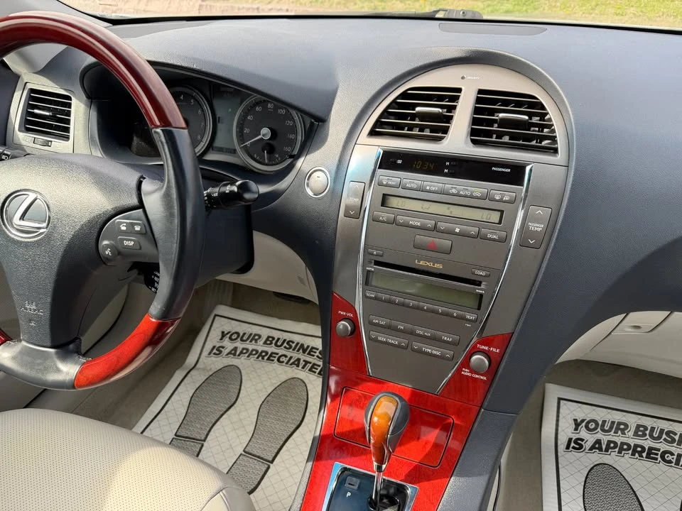 2007 Lexus ES 5th Gen - Image 16 of 19