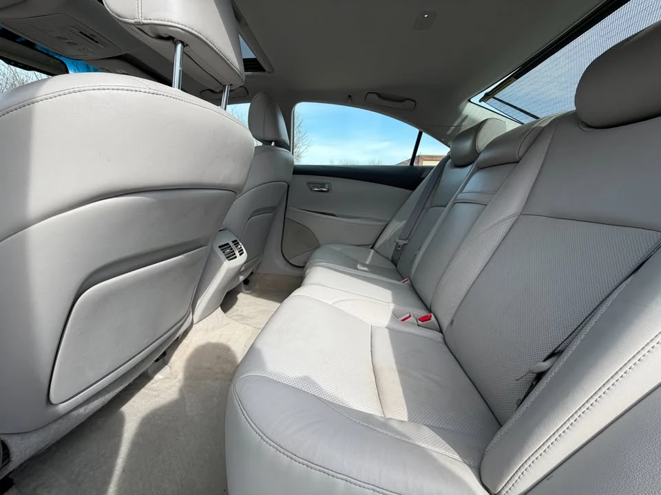 2007 Lexus ES 5th Gen - Image 12 of 19