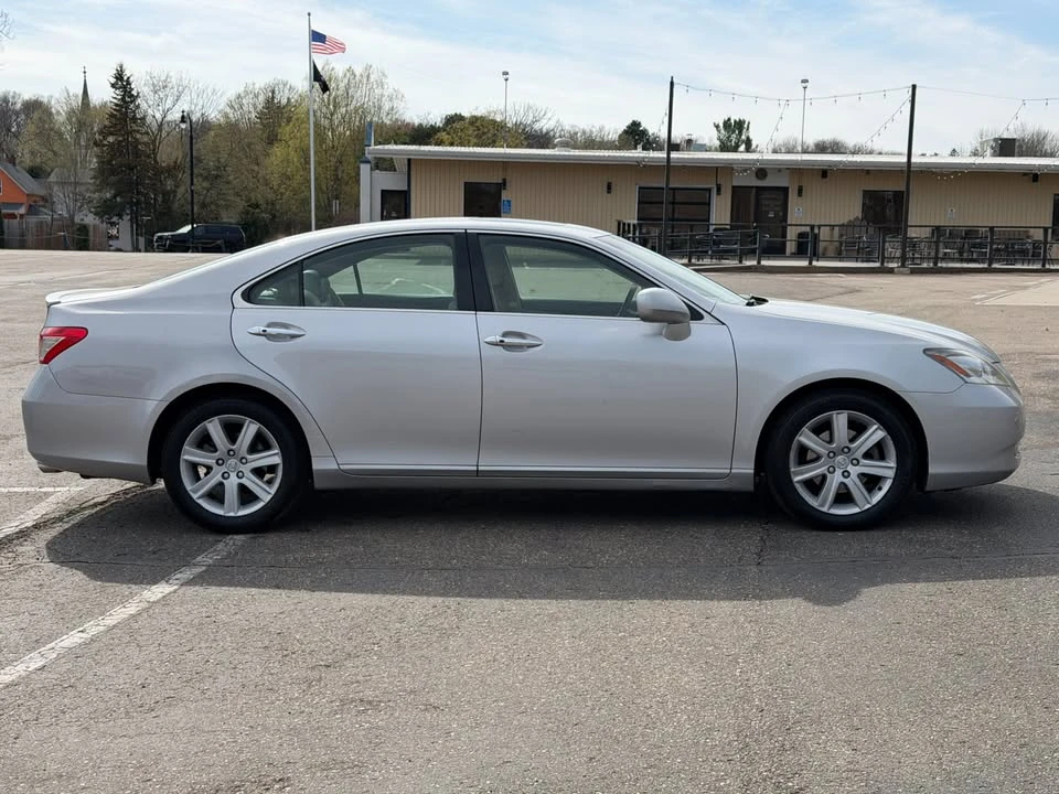 2007 Lexus ES 5th Gen - Image 2 of 19