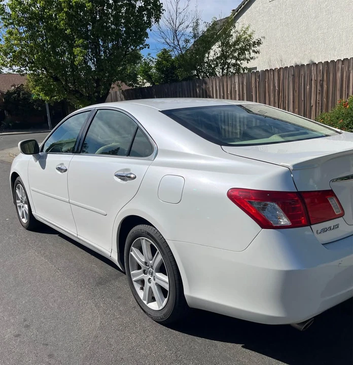 2007 Lexus ES 5th Gen - Image 4 of 14