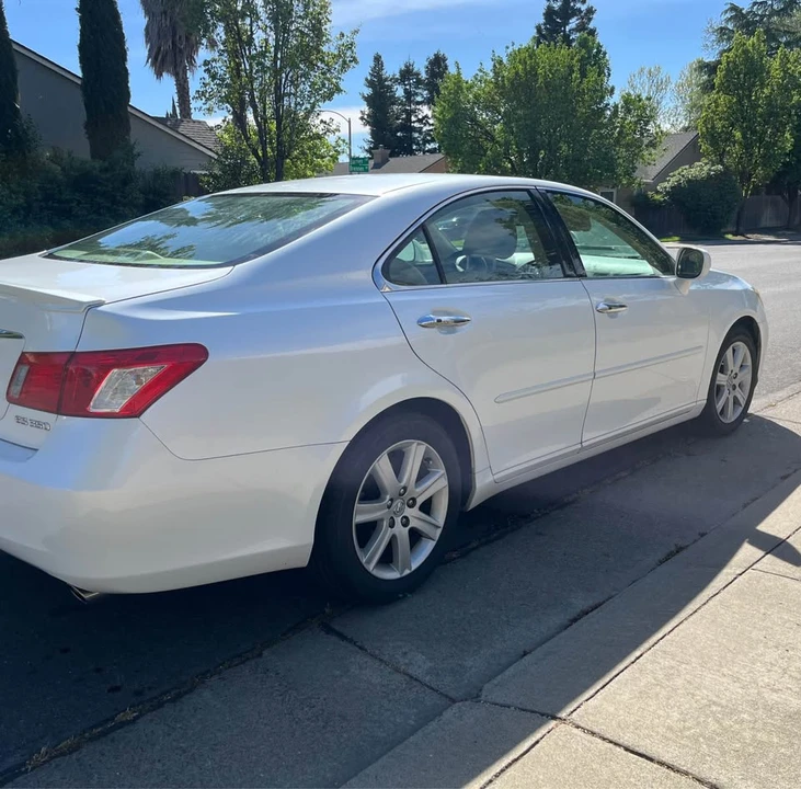 2007 Lexus ES 5th Gen - Image 3 of 14