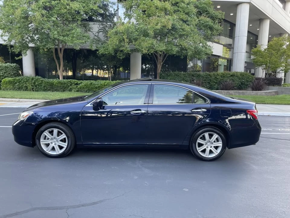 2007 Lexus ES 5th Gen - Image 4 of 20