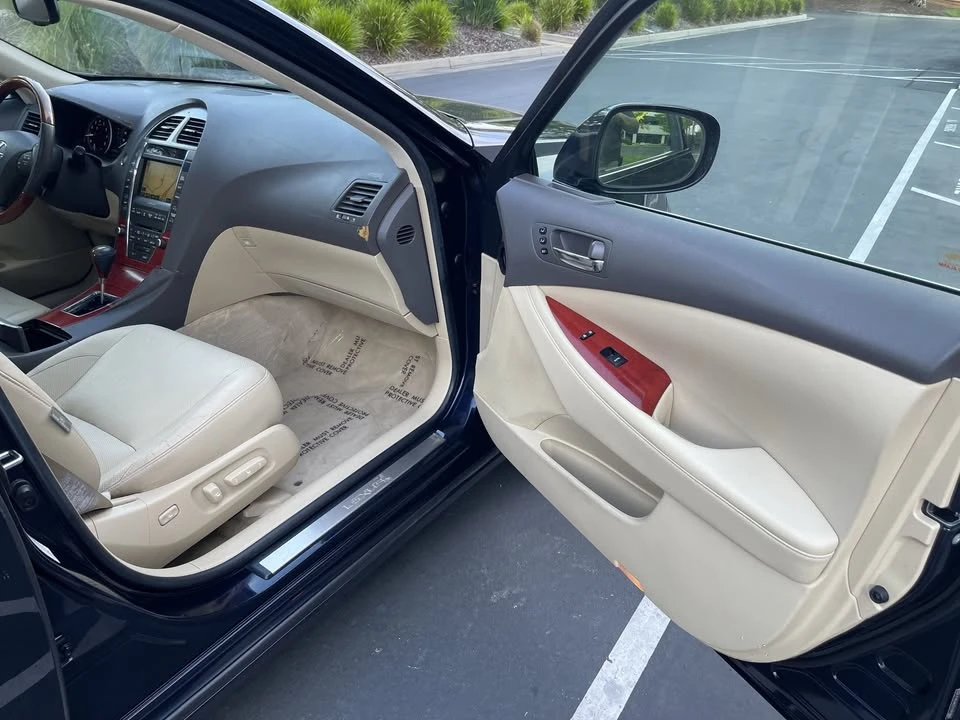 2007 Lexus ES 5th Gen - Image 10 of 20