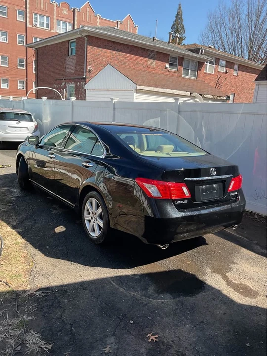 2007 Lexus ES 5th Gen - Image 2 of 8