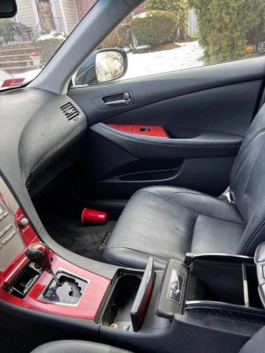 2007 Lexus ES 5th Gen - Image 9 of 13