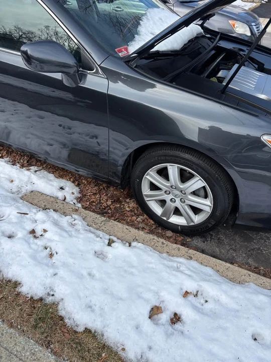 2007 Lexus ES 5th Gen - Image 4 of 13