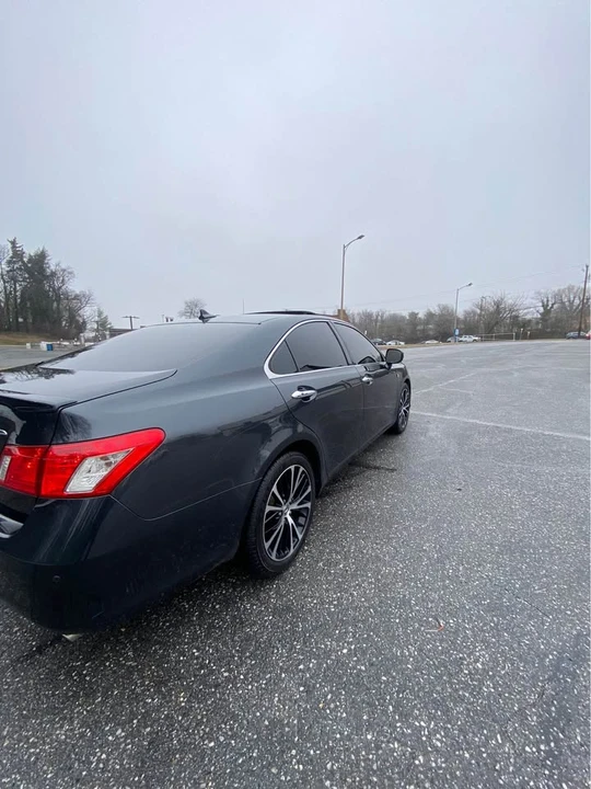 2007 Lexus ES 5th Gen - Image 2 of 5