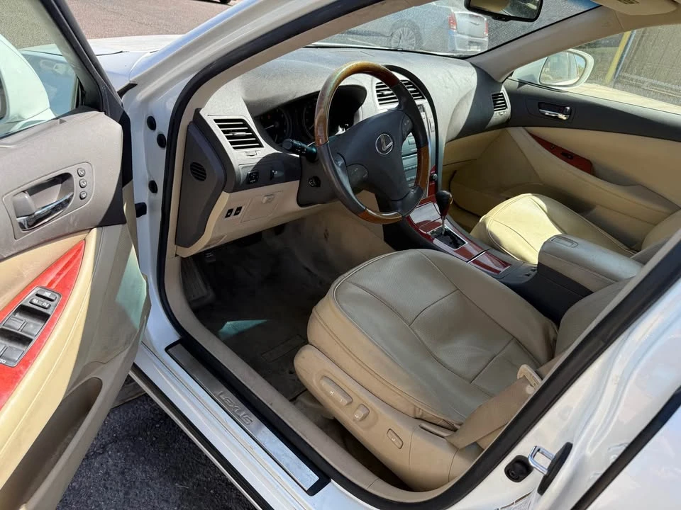 2007 Lexus ES 5th Gen - Image 5 of 8