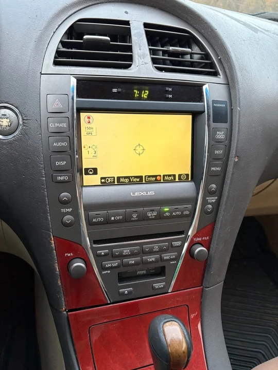 2007 Lexus ES 5th Gen - Image 5 of 8