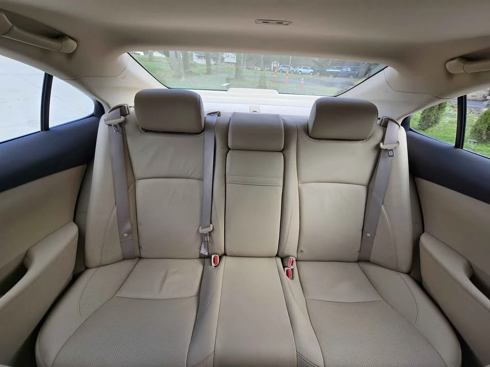 2007 Lexus ES 5th Gen - Image 9 of 11