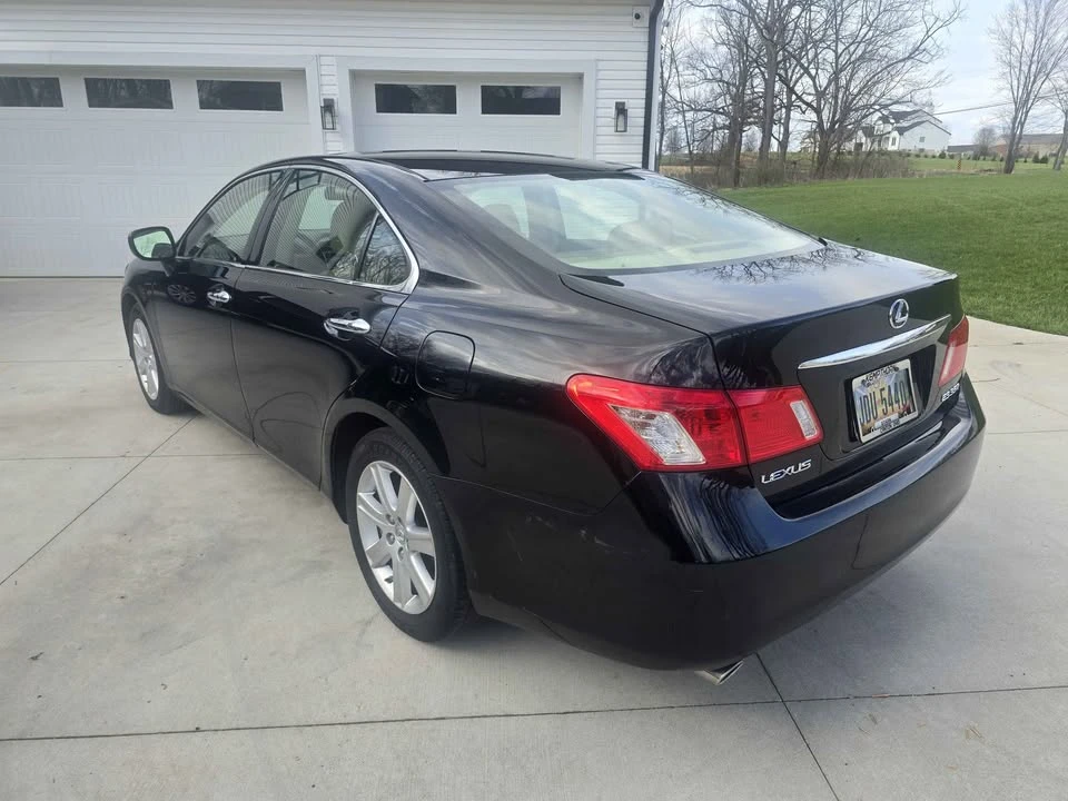2007 Lexus ES 5th Gen - Image 3 of 11