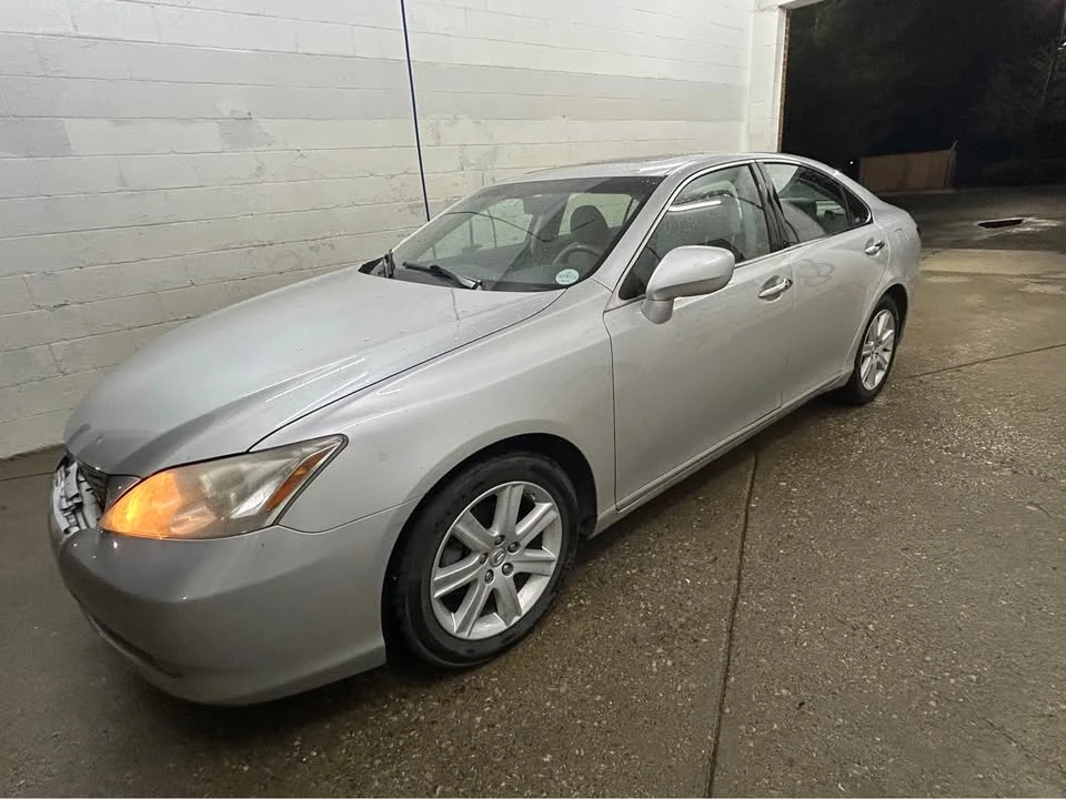 2007 Lexus ES 5th Gen - Image 3 of 8