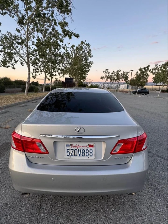 2007 Lexus ES 5th Gen - Image 5 of 16