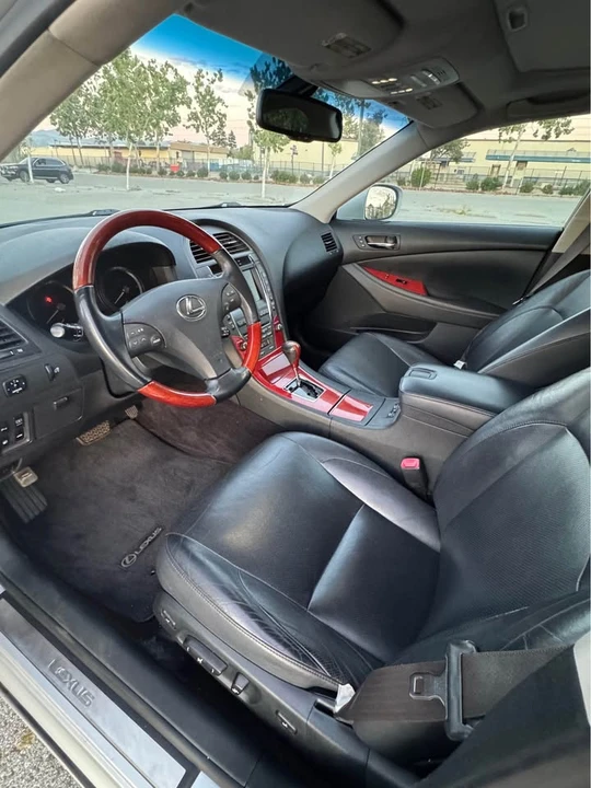 2007 Lexus ES 5th Gen - Image 12 of 16