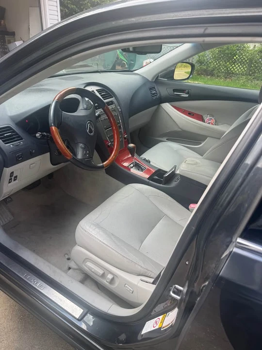 2007 Lexus ES 5th Gen - Image 9 of 20