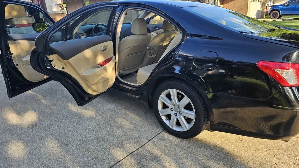 2007 Lexus ES 5th Gen - Image 7 of 19