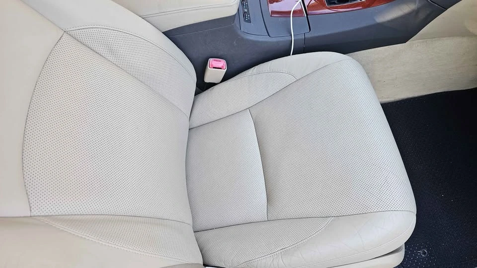 2007 Lexus ES 5th Gen - Image 10 of 19