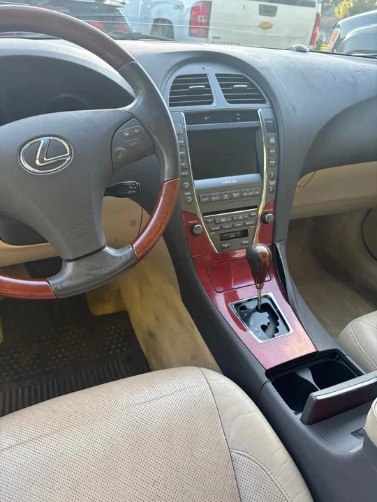 2007 Lexus ES 5th Gen - Image 6 of 8