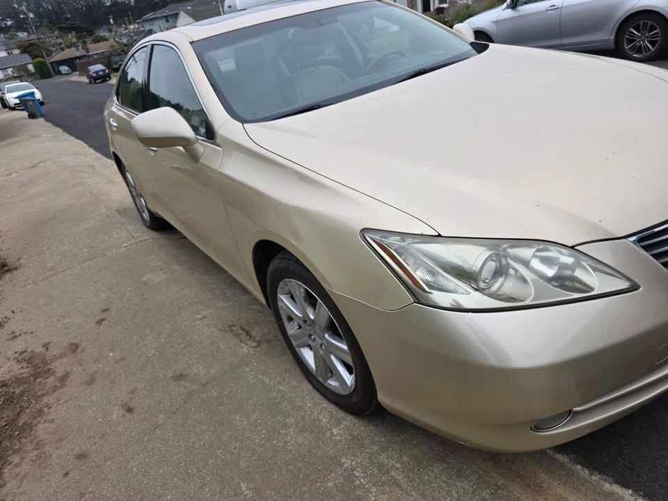 2007 Lexus ES 5th Gen - Image 2 of 11