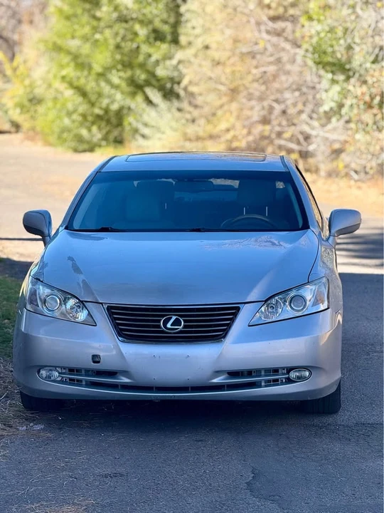 2007 Lexus ES 5th Gen - Image 4 of 14