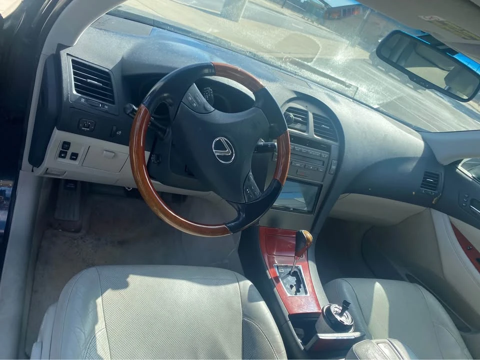 2007 Lexus ES 5th Gen - Image 11 of 16