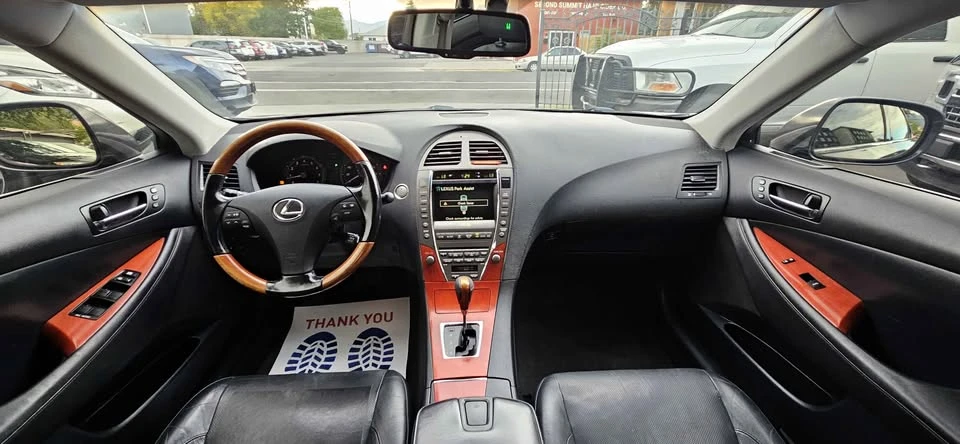 2007 Lexus ES 5th Gen - Image 10 of 14