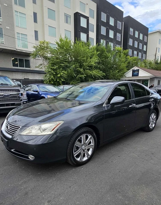 2007 Lexus ES 5th Gen - Image 2 of 14