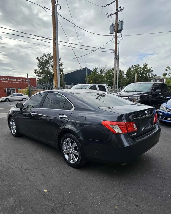2007 Lexus ES 5th Gen - Image 3 of 14