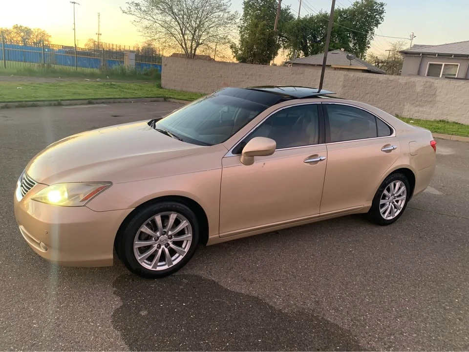 2007 Lexus ES 5th Gen - Image 3 of 14