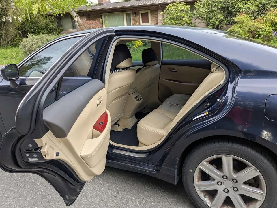 2007 Lexus ES 5th Gen - Image 15 of 18