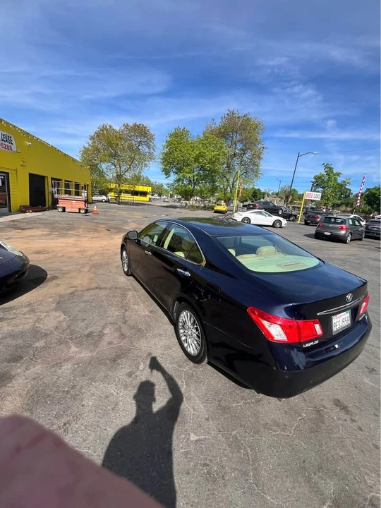 2007 Lexus ES 5th Gen - Image 5 of 13