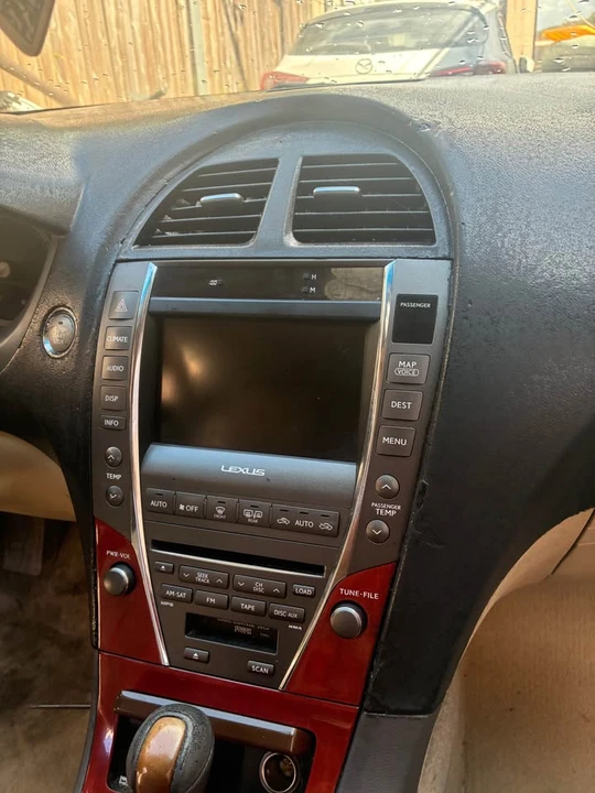 2007 Lexus ES 5th Gen - Image 3 of 8