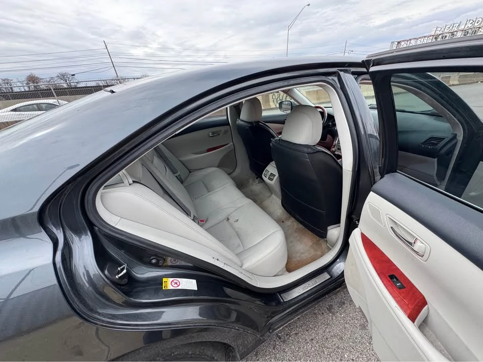 2007 Lexus ES 5th Gen - Image 11 of 14
