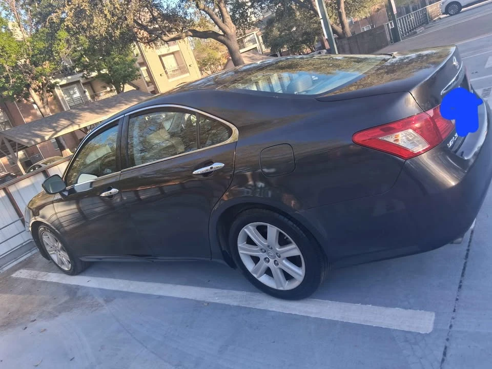 2007 Lexus ES 5th Gen - Image 10 of 20