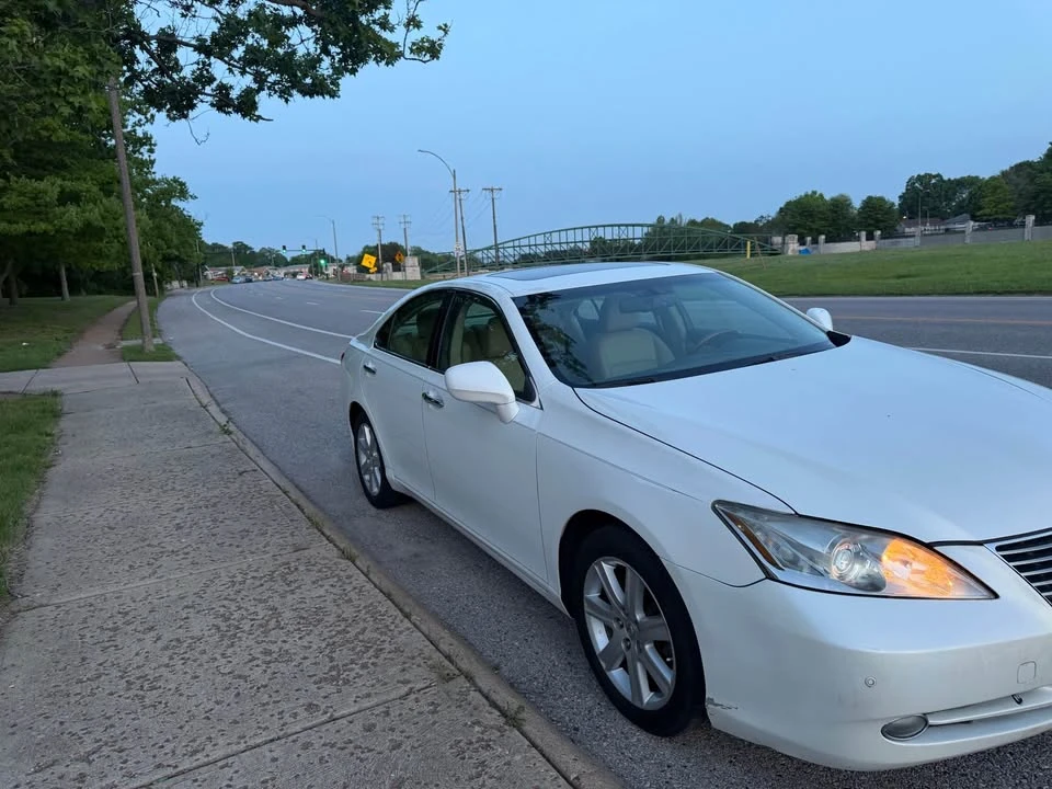 2007 Lexus ES 5th Gen - Image 16 of 20