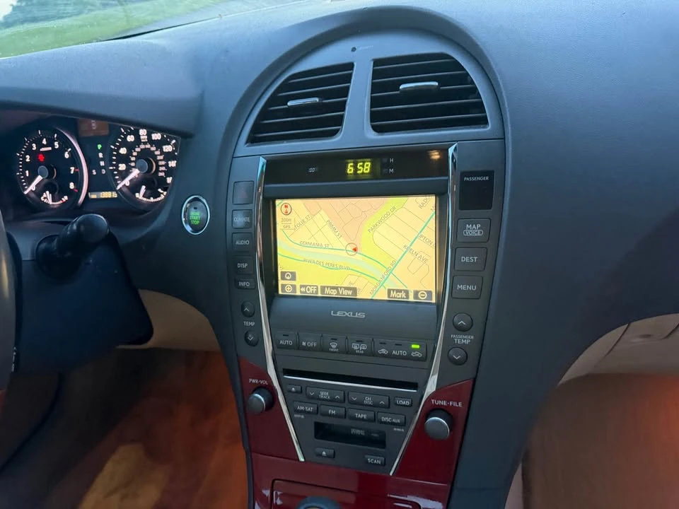 2007 Lexus ES 5th Gen - Image 9 of 20