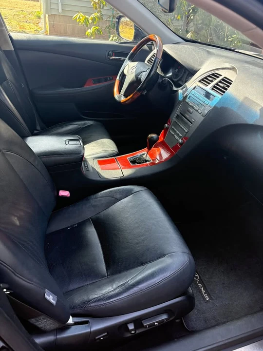 2007 Lexus ES 5th Gen - Image 9 of 12