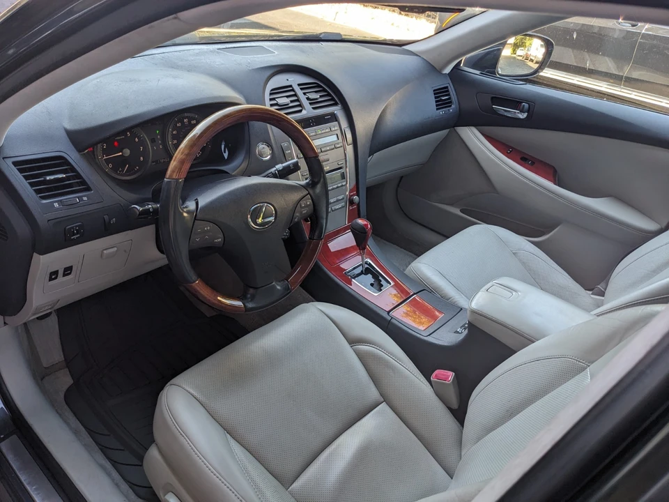 2007 Lexus ES 5th Gen - Image 3 of 21
