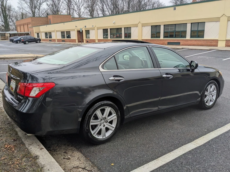 2007 Lexus ES 5th Gen - Image 14 of 21