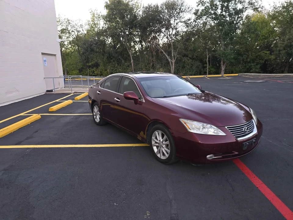 2007 Lexus ES 5th Gen - Image 4 of 15