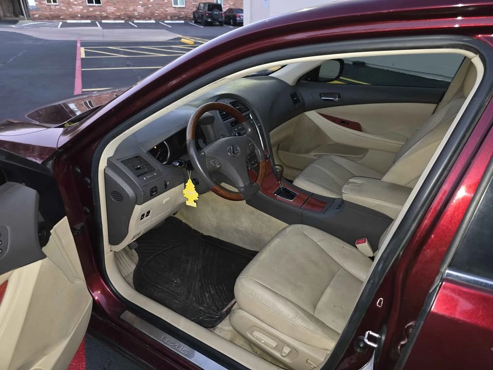 2007 Lexus ES 5th Gen - Image 10 of 15