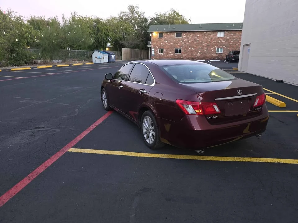 2007 Lexus ES 5th Gen - Image 9 of 15