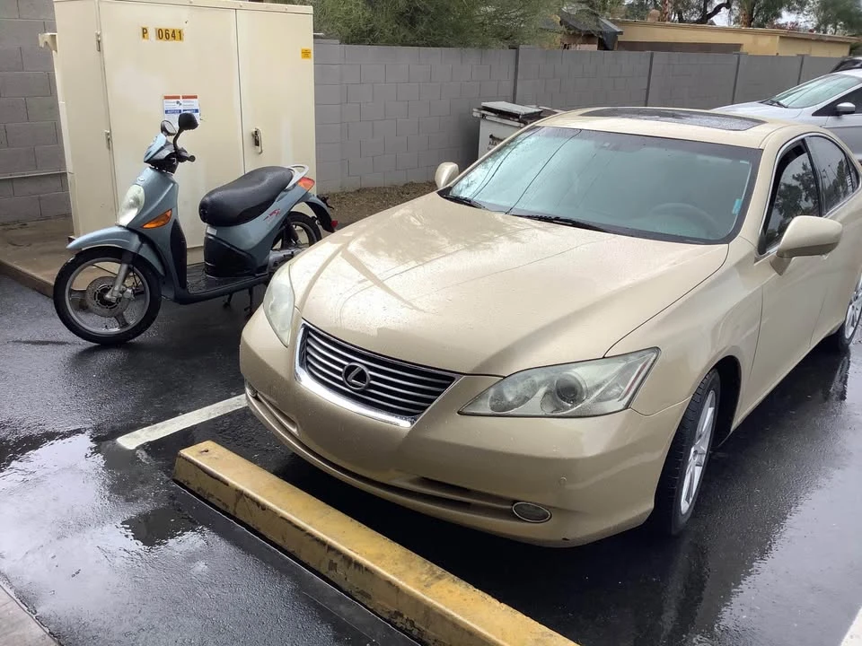 2007 Lexus ES 5th Gen - Image 2 of 4