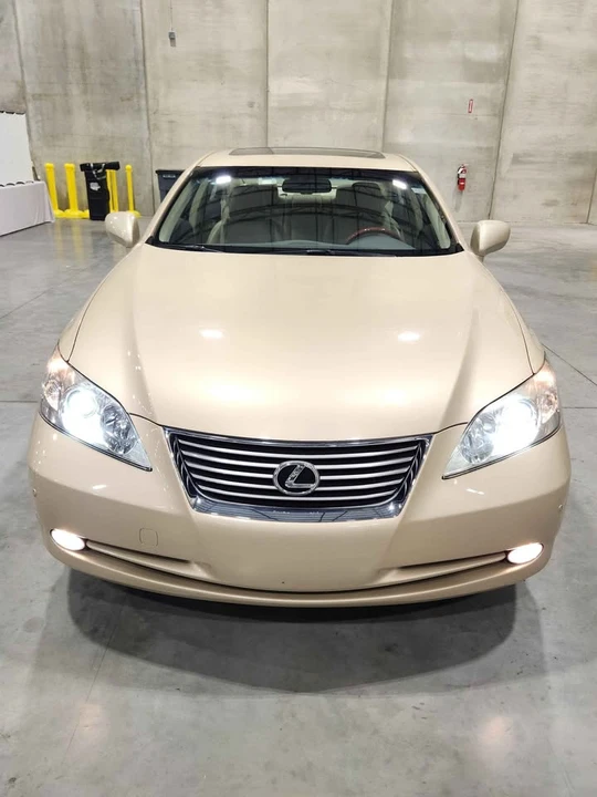 2007 Lexus ES 5th Gen - Image 2 of 18